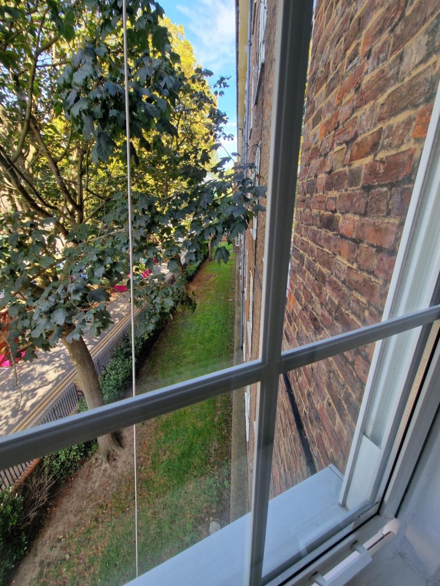 Comfortable 2 Bedrooms Flat In Oval Central London Exterior photo