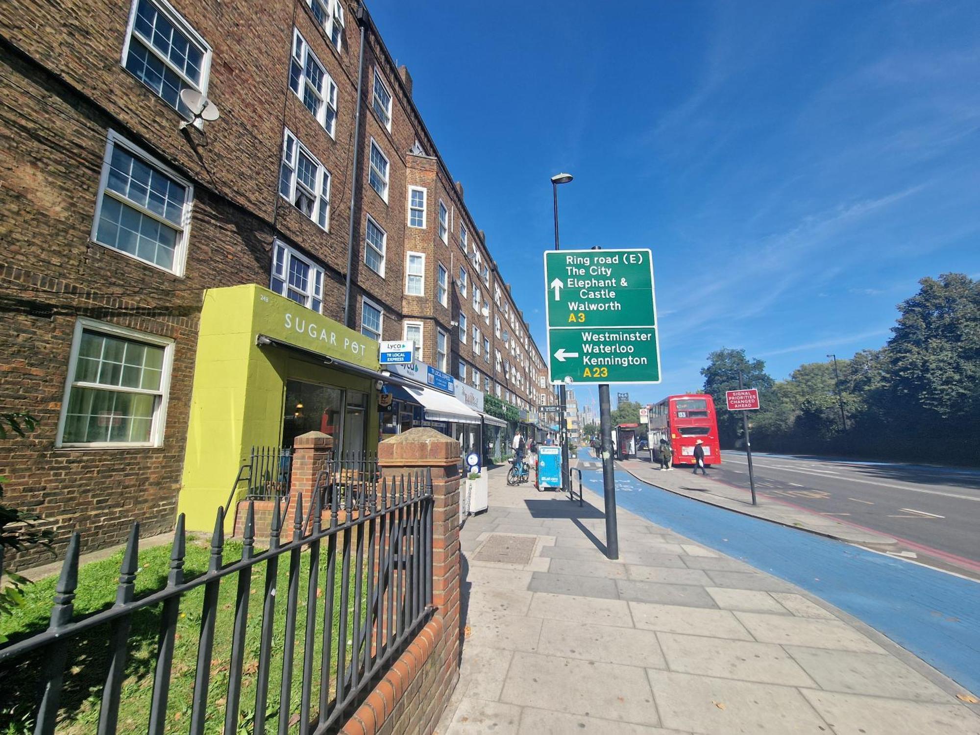 Comfortable 2 Bedrooms Flat In Oval Central London Exterior photo